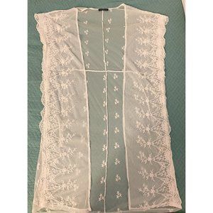 ModCloth "You are not alone" Lace Cardigan Size: Small/Medium